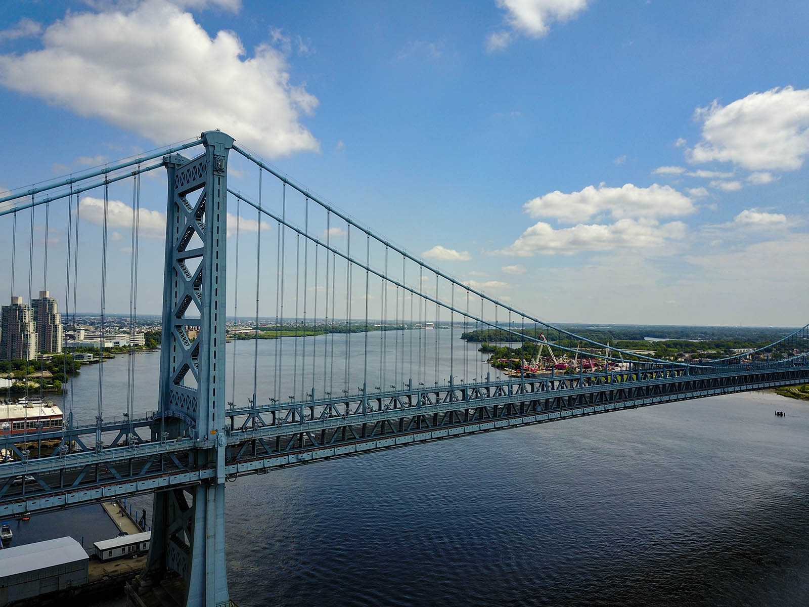 A suspension bridge across the Delaware River connecting Philadelphia, Pennsylvania, and Camden, New Jersey.